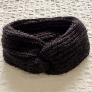 Soft Cable Knit Twist Ear Warmer Head Wrap / Headband in black